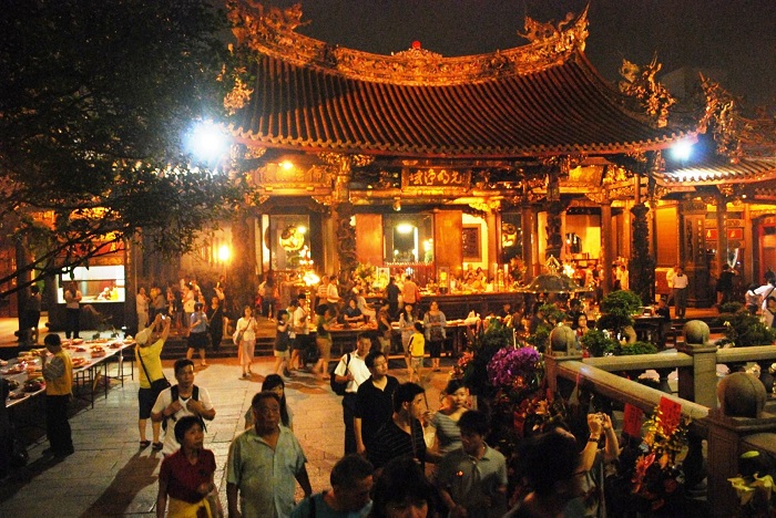 Long Sơn Tự - mở cửa quanh năm và bạn sẽ không phải tốn phí khi vào cửa Long Sơn Tự - mở cửa quanh năm và bạn sẽ không phải tốn phí khi vào cửa