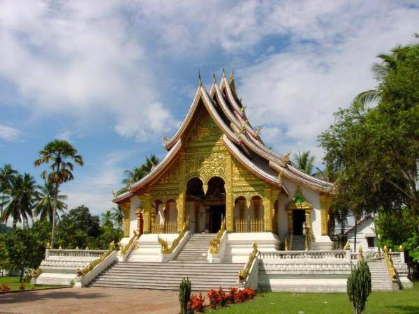 Bao tang quoc gia Lao