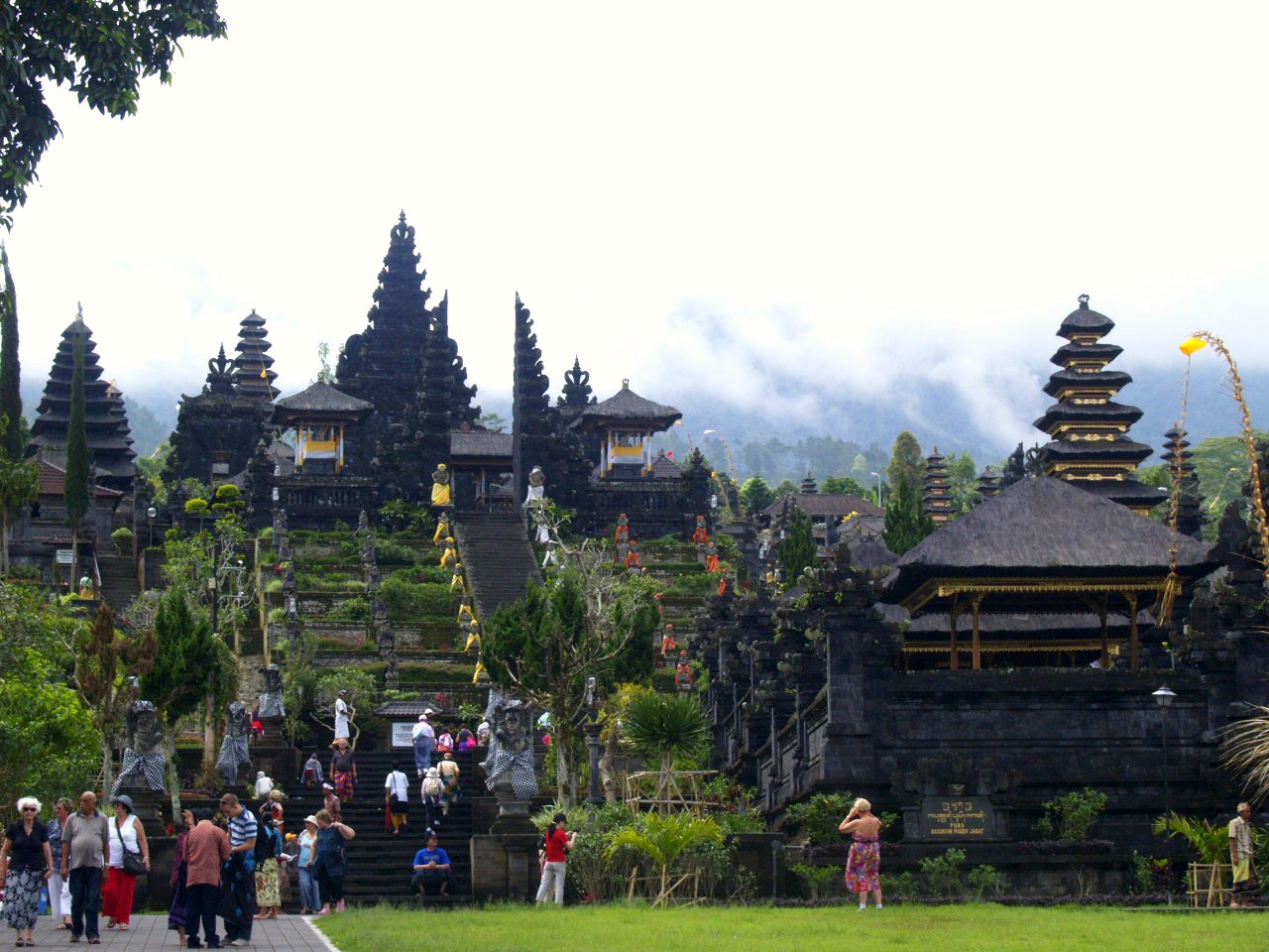 Đền Besakih