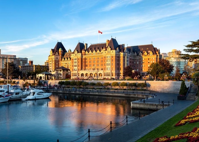 Khách sạn cổ Fairmont Empress