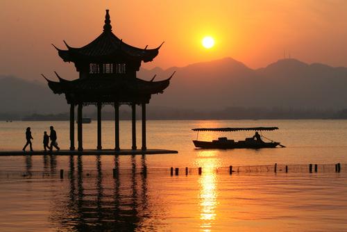 Hoàng hôn Tây Hồ Hàng Châu Hoang hon Tay Ho Hang Chau