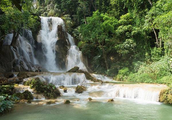 du lich lao gia re bang o to
