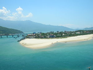 Biển Lăng Cô Huế