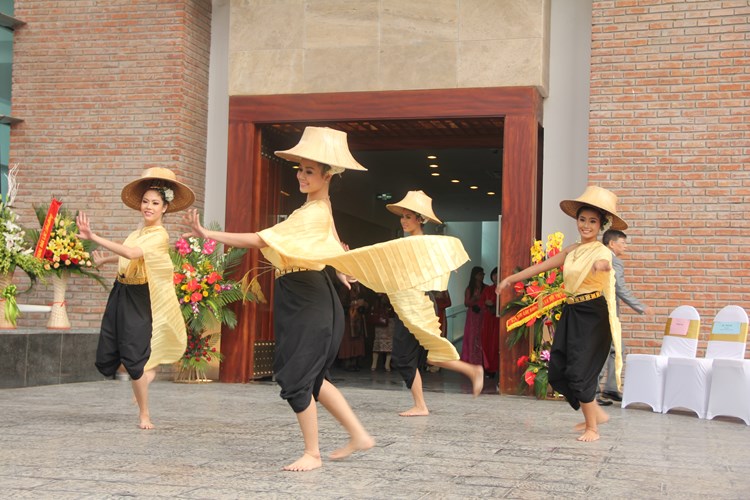 Mua dan gian Thai Lan