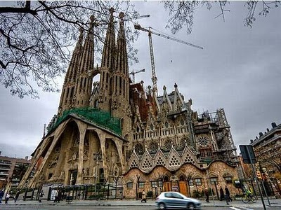 Nha tho Sagrada Familia