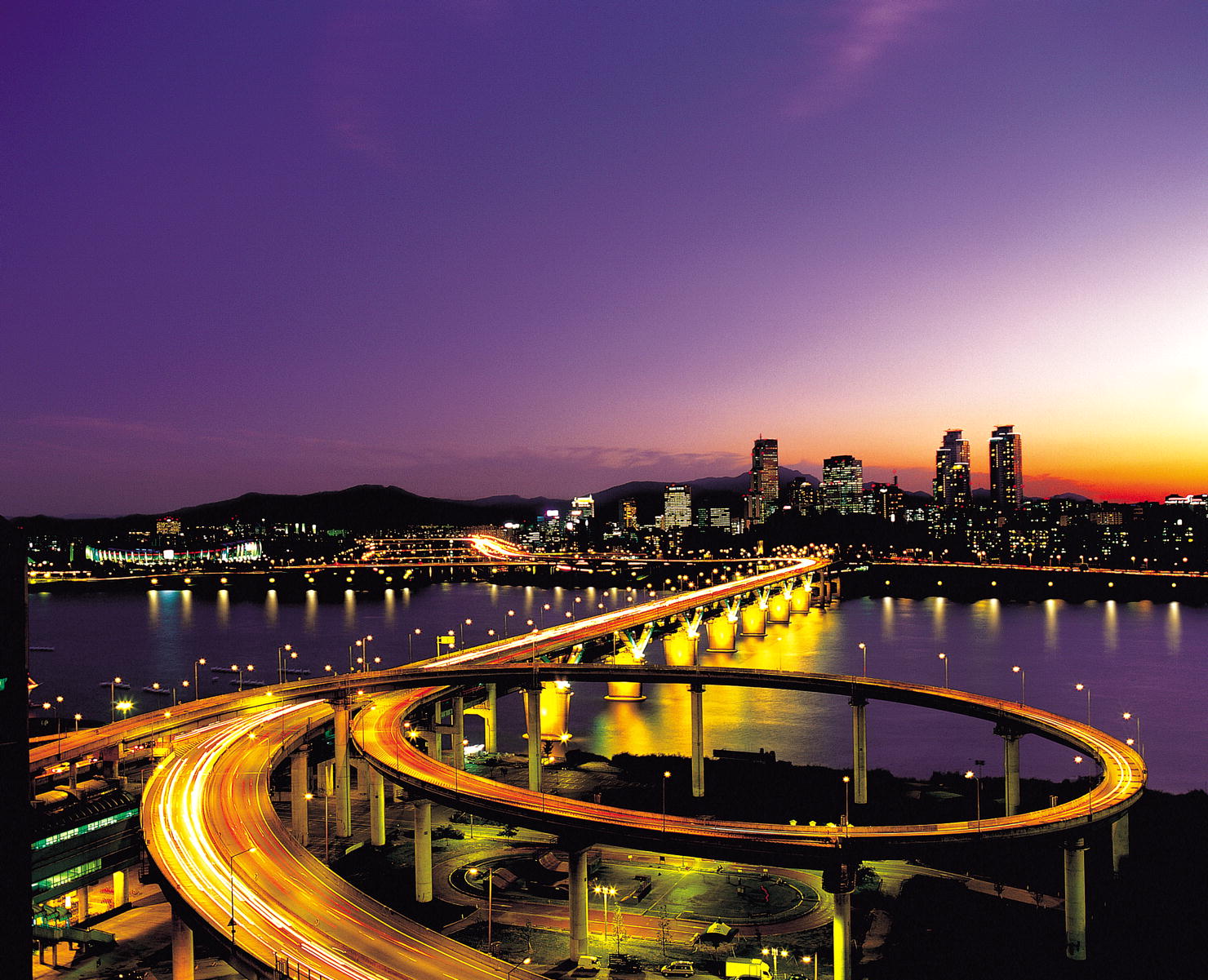 SEOUL BAN DEM