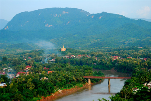 Toàn cảnh cố đô Luang Prabang - Lào Toan canh co do Luang Prabang Lao