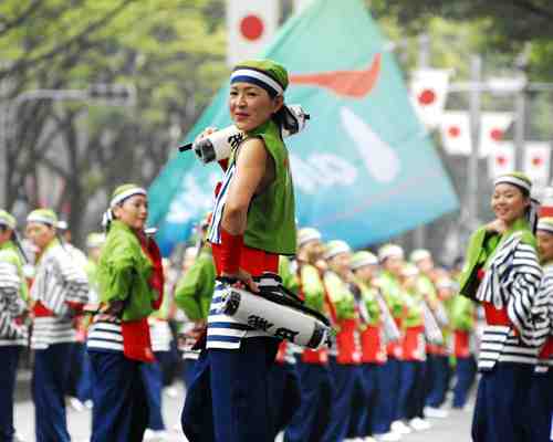 Yosakoi dành cho mọi lứa tuổi Yosakoi dành cho mọi lứa tuổi