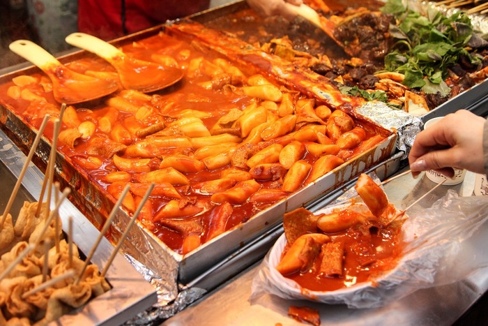 Thưởng thức ẩm thực đường phố ở Hongdae