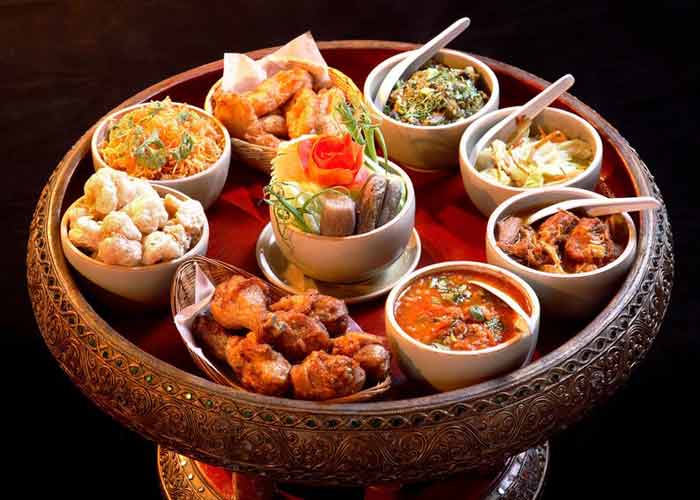 Trải nghiệm kiểu ăn khantoke