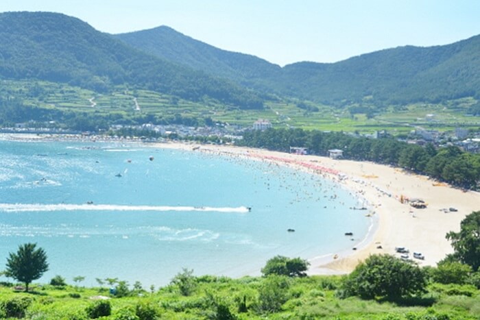 Bãi biển cát bạc Sangju