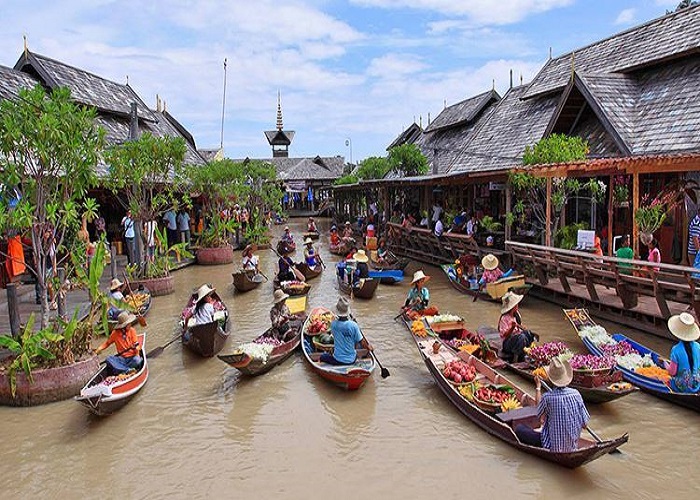 Chợ Nổi Bốn Mùa tại Pattaya