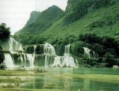 Cao Bằng xây chùa ở thác Bản Giốc