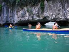 Chèo thuyền Kayak thăm Vịnh Hạ Long