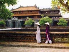 Huế đón hơn 1.208 ngàn lượt khách trong 9 tháng đầu năm 2011