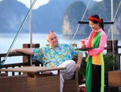 Nhiều doanh nghiệp tài trợ quảng bá vịnh Hạ Long
