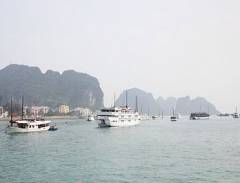 Khám phá Hạ Long qua sản phẩm du lịch teambuilding