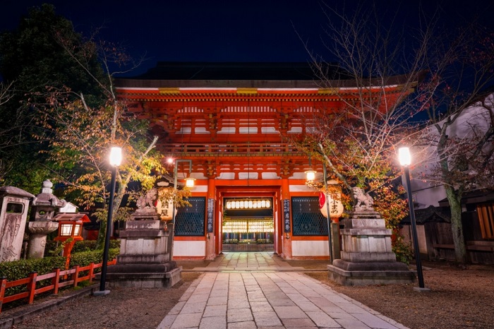 Ngôi đền Yasaka lộng lẫy