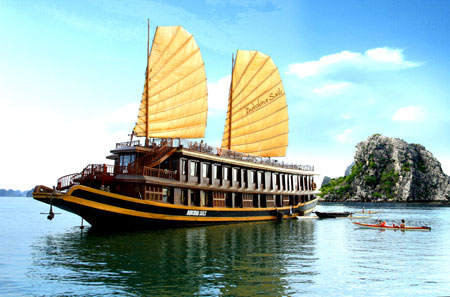Du thuyền Hạ Long
