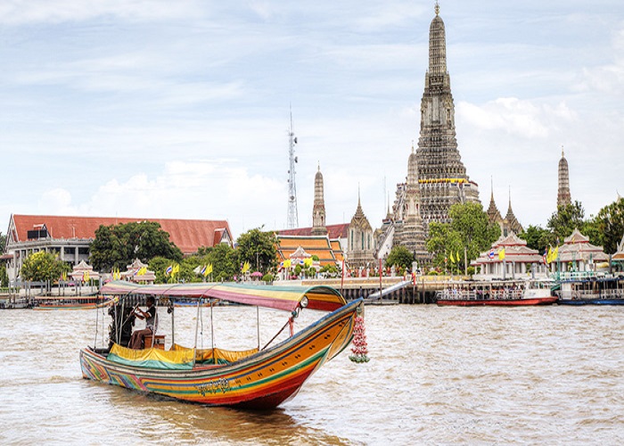 Dạo thuyền trên sông Chao Praya