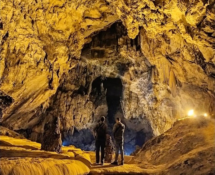 Tour Đông Bắc 5 ngày đừng bỏ qua tham quan động Ngườm Ngao