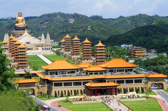 Khung cảnh trang nghiêm ở Phật Quang Sơn Tự