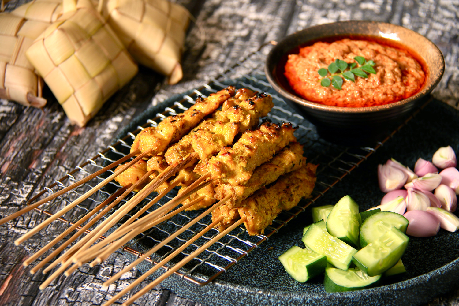 Satay là món xiên nướng đặc trưng của Singapore