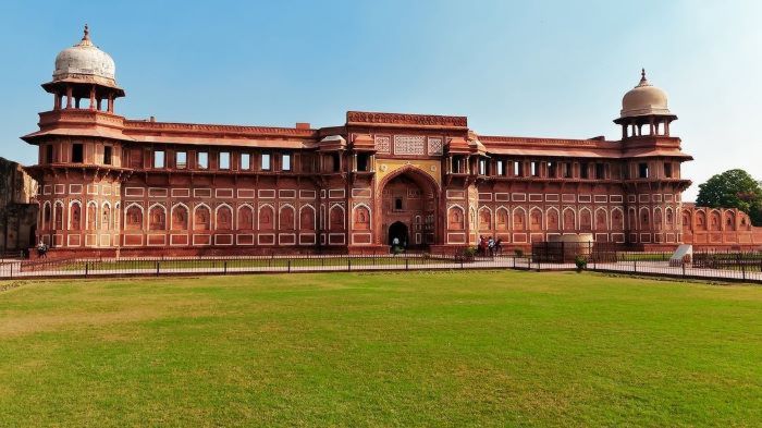 Chiêm ngưỡng pháo đài đỏ Agra hoành tráng khi tới Ấn Độ 