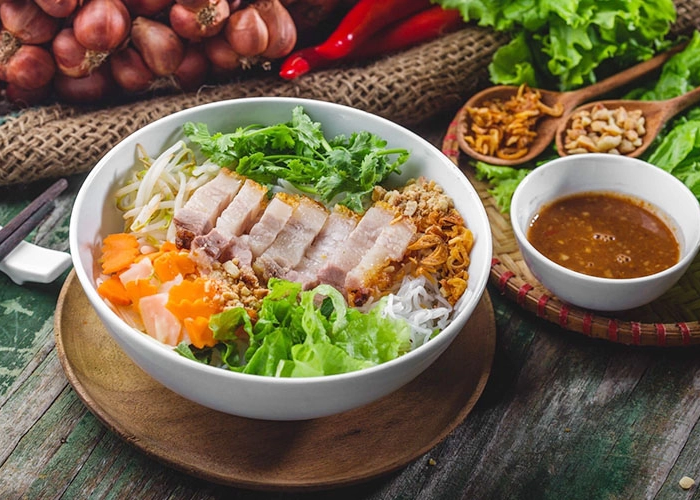 Tour Miền Trung 4N3Đ: Từ Hà Nội - Huế - Đà Nẵng - Bà Nà - Hội An, Bay VN + KS 4*