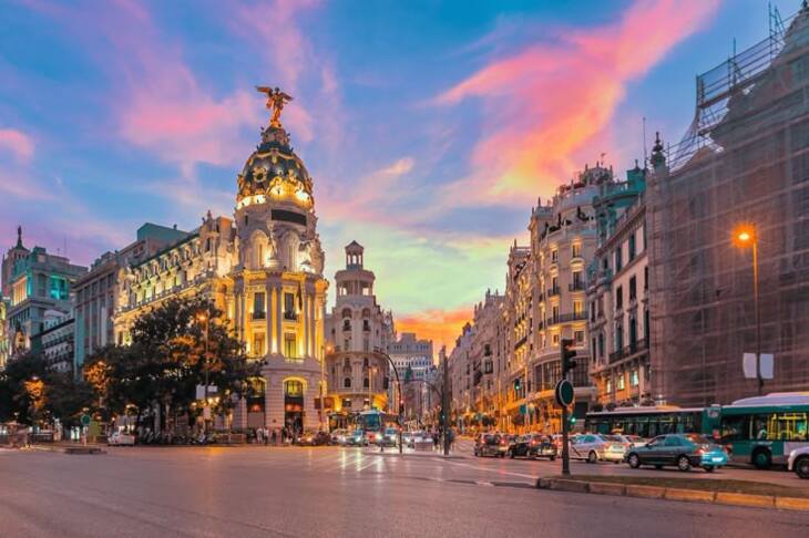Du Lịch Liên Lục Địa Âu - Phi: Hà Nội - Tây Ban Nha - Bồ Đào Nha - Maroc 13 Ngày Bay Qatar Airways