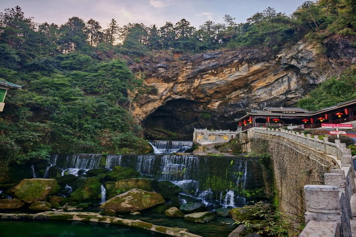 Du Lịch Trung Quốc: Hà Nội - Ân Thi - Phượng Hoàng Cổ Trấn - Trương Gia Giới 5 Ngày Bay West Air