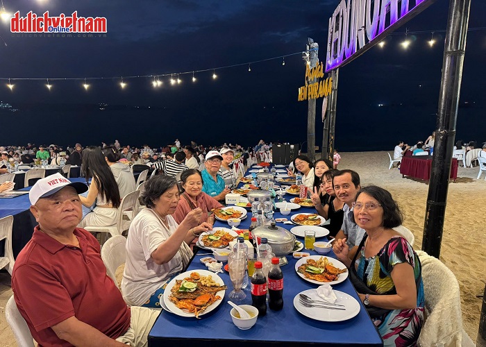 Du Lịch Bali 4N3Đ: HCM - Cổng Trời Handara - Đền Ulun Danu - Bãi Biển Jimbaran, Tặng Bali Swing + Hotel 4*, Vietnam Airlines