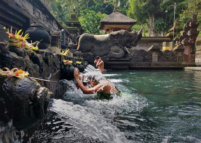 Du Lịch Bali 4N3Đ: HCM - Cổng Trời Handara - Đền Ulun Danu - Bãi Biển Jimbaran, Tặng Bali Swing + Hotel 4*, Vietnam Airlines