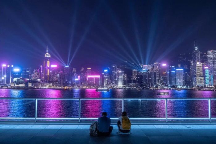 Chiêm ngưỡng Symphony of Lights ở cảng Victoria