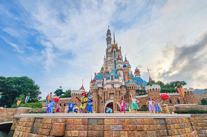 Khám phá khu giải trí thú vị bậc nhất Hồng Kông - Disneyland