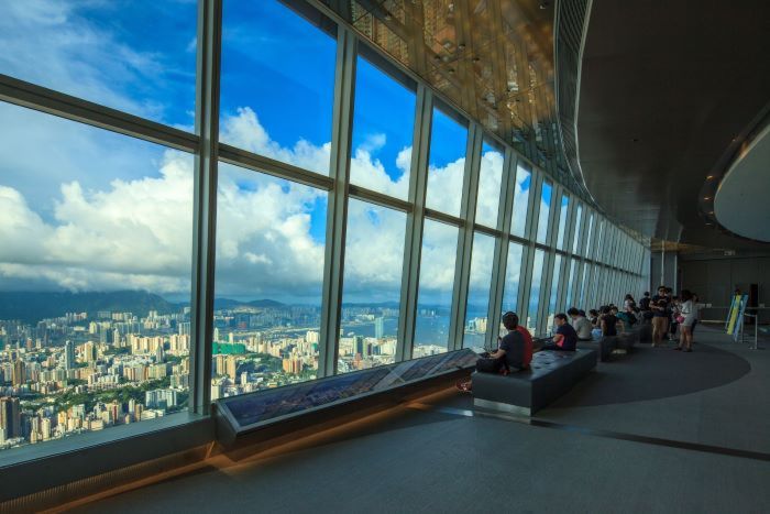 Đài quan sát Sky 100 giúp bạn thu trọn Hồng Kông vào trong mắt