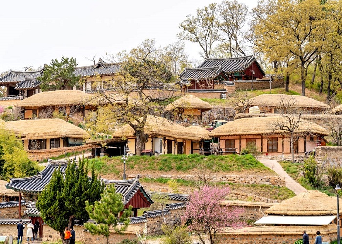 Làng dân gian Andong Hahoe