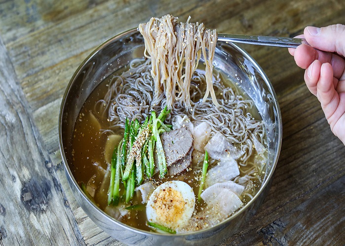 Naengmyeon