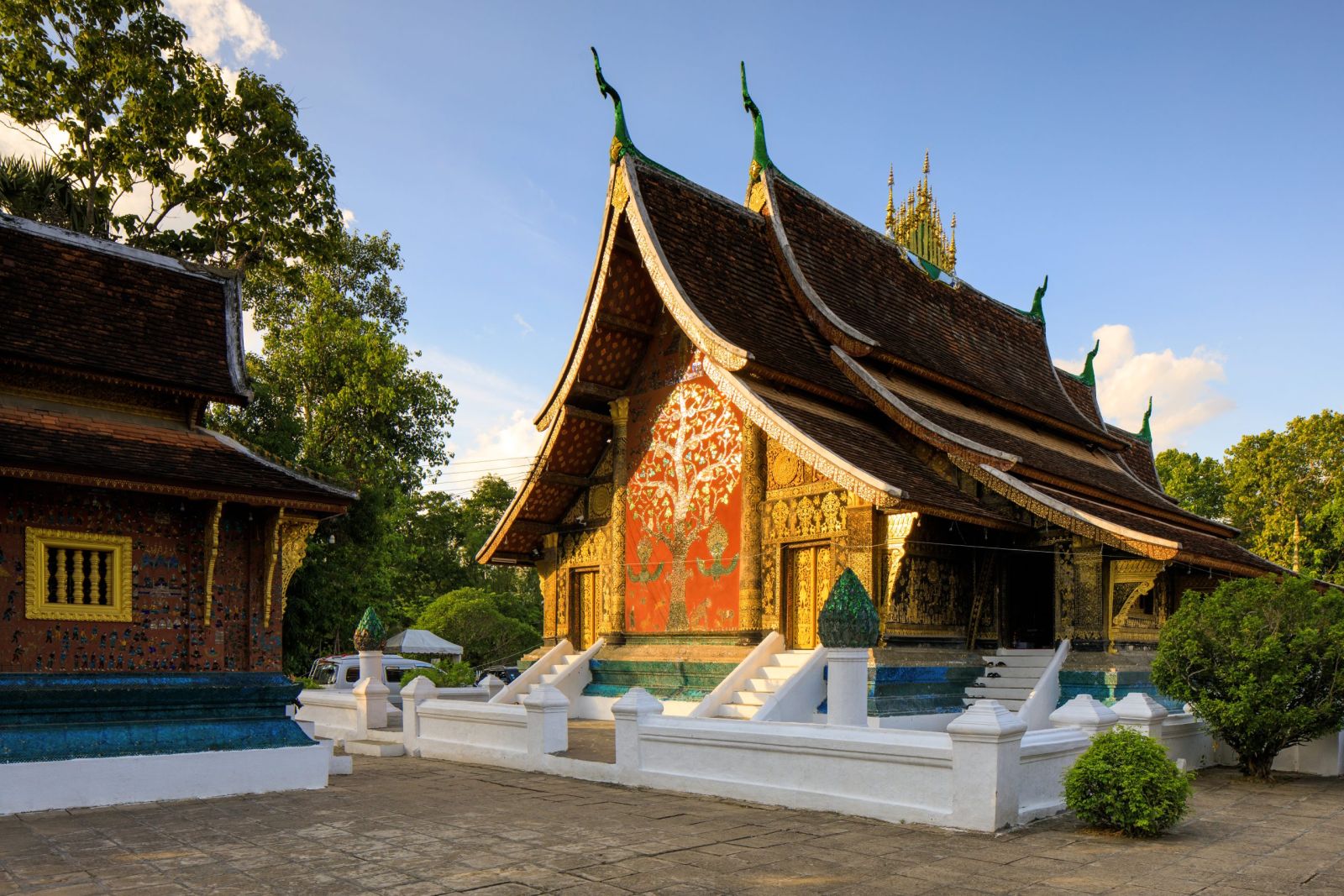 Luang Prabang được UNESCO công nhận là di sản văn hóa thế giới 