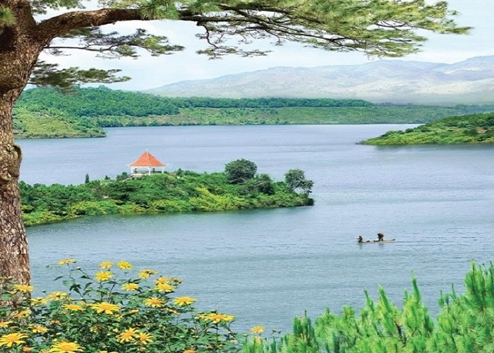 Tour Tây Nguyên 3N2Đ: Từ Đà Nẵng - Măng Đen - Kon Tum - Pleiku, Xe Ô tô