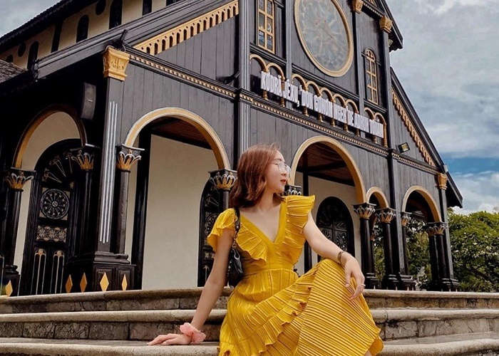 Tour Tây Nguyên 3N2Đ: Từ Đà Nẵng - Măng Đen - Kon Tum - Pleiku, Xe Ô tô