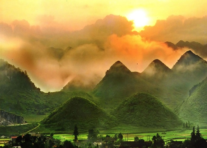 Tour Hà Giang 4N3Đ: Từ Đà Nẵng - SB Hà Nội - Mèo Vạc - Đồng Văn - Hà Giang, Bay Vietjet Air/ Vietnam Airlines + KS 2-3*