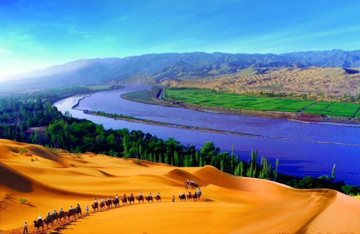 Đụn cát Xiang Sha Wan ở sa mạc Vọng Âm