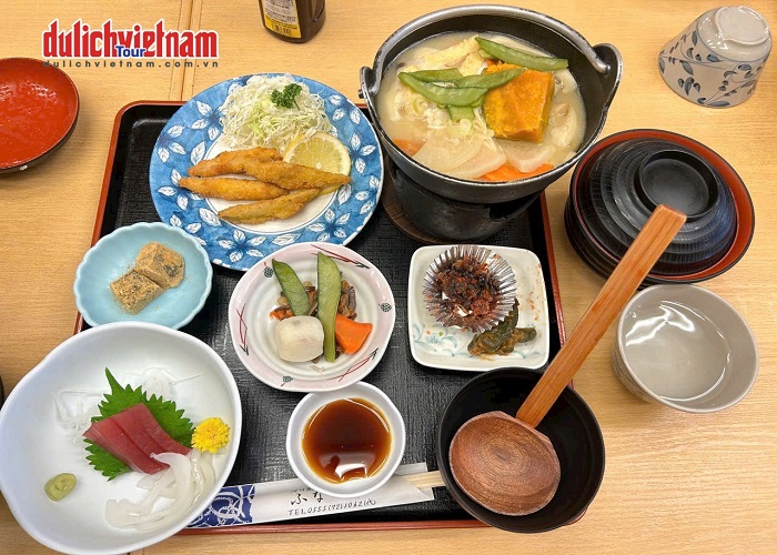 Tour Nhật Bản mùa hè 5N4Đ: Từ HCM - Kobe - Kyoto - Osaka - Izumisano, Bay Vietnam Airlines + KS 3,4,5*
