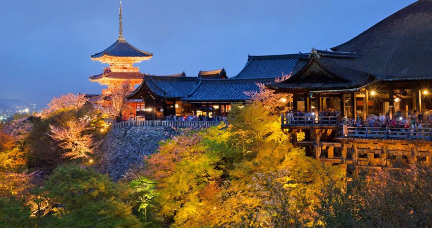 Tour du lịch Nhật Bản 5 ngày 4 đêm: HCM - Kobe - Kyoto - Osaka - Izumisano, Bay Vietnam Airlines + KS 3,4*