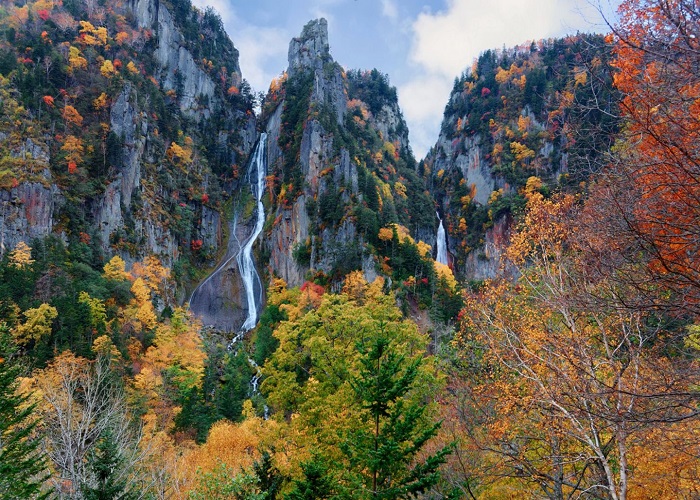 Tour Nhật Bản mùa thu 5N5Đ: Từ HCM - Asahikawa - Biei - Sappora - Noboribetsu, Bay Japan Airlines + KS 4*