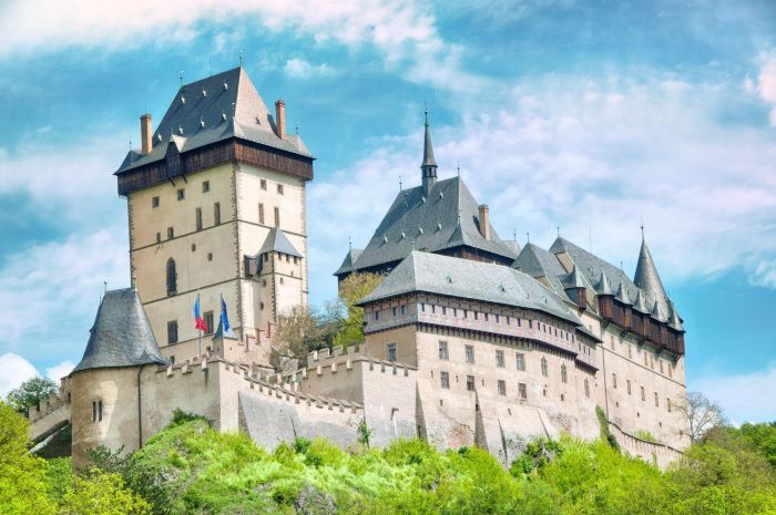 Lâu đài Karlštejn gần 1000 năm lịch sử