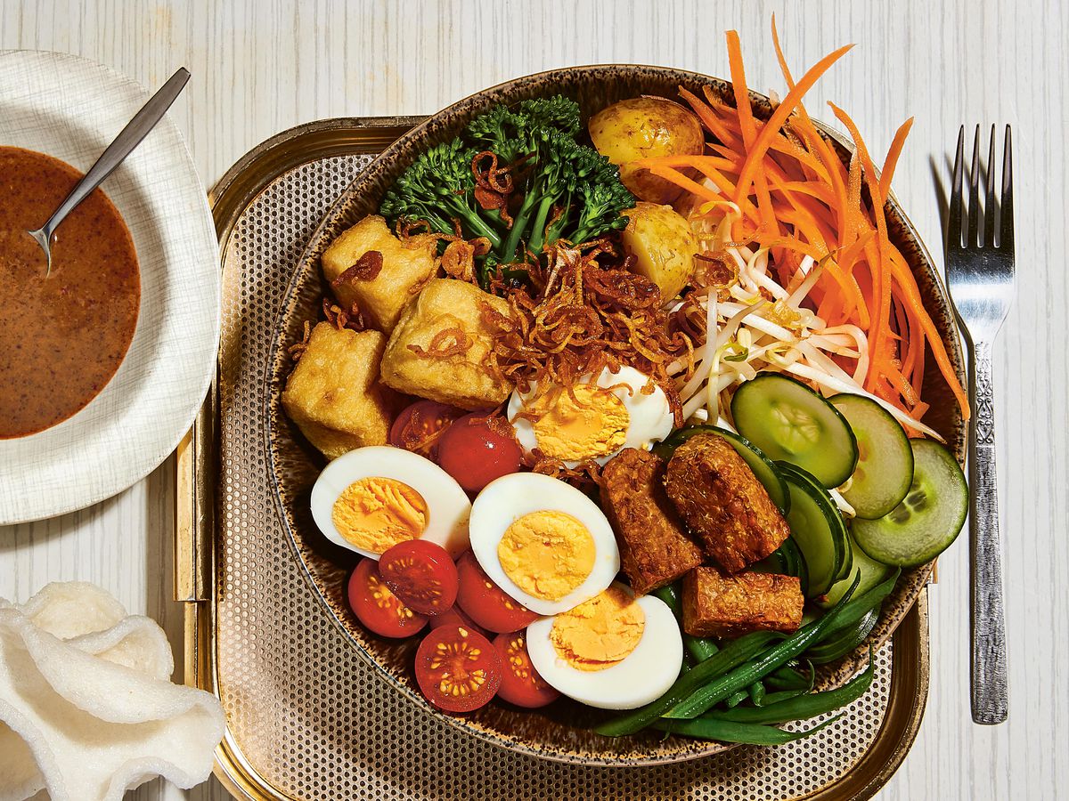 Gado-gado là một món ăn thanh mát và giàu dinh dưỡng