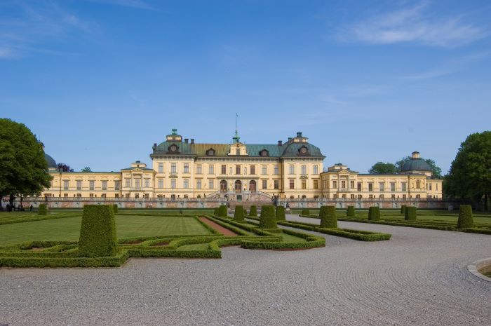 Kiến trúc cung điện Drottningholm xa hoa của Hoàng gia Thụy Điển 