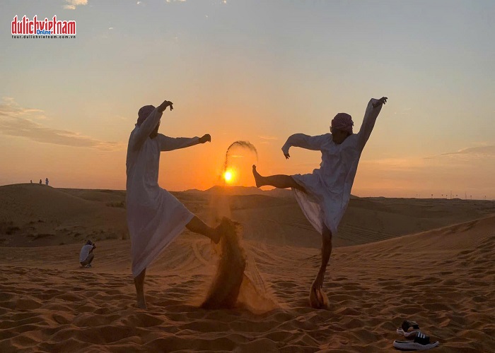 Tour Dubai 5N4Đ: Từ HCM - Dubai - Abu Dhabi, Bay Emirates Airlines 5* + KS 5*